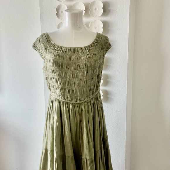 Oak and Fort Sage Green Gauze Dress – Size L – Off Shoulder Vacation Style - Picture 2 of 6